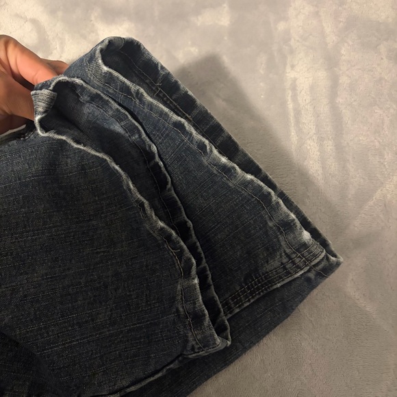 Wrangler Men's Relaxed Fit Jeans in Dark Blue - Picture 7 of 7